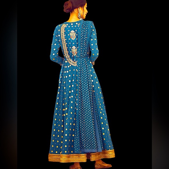 Hand embroidered 3 piece Anarkali Set - Picture 5 of 7